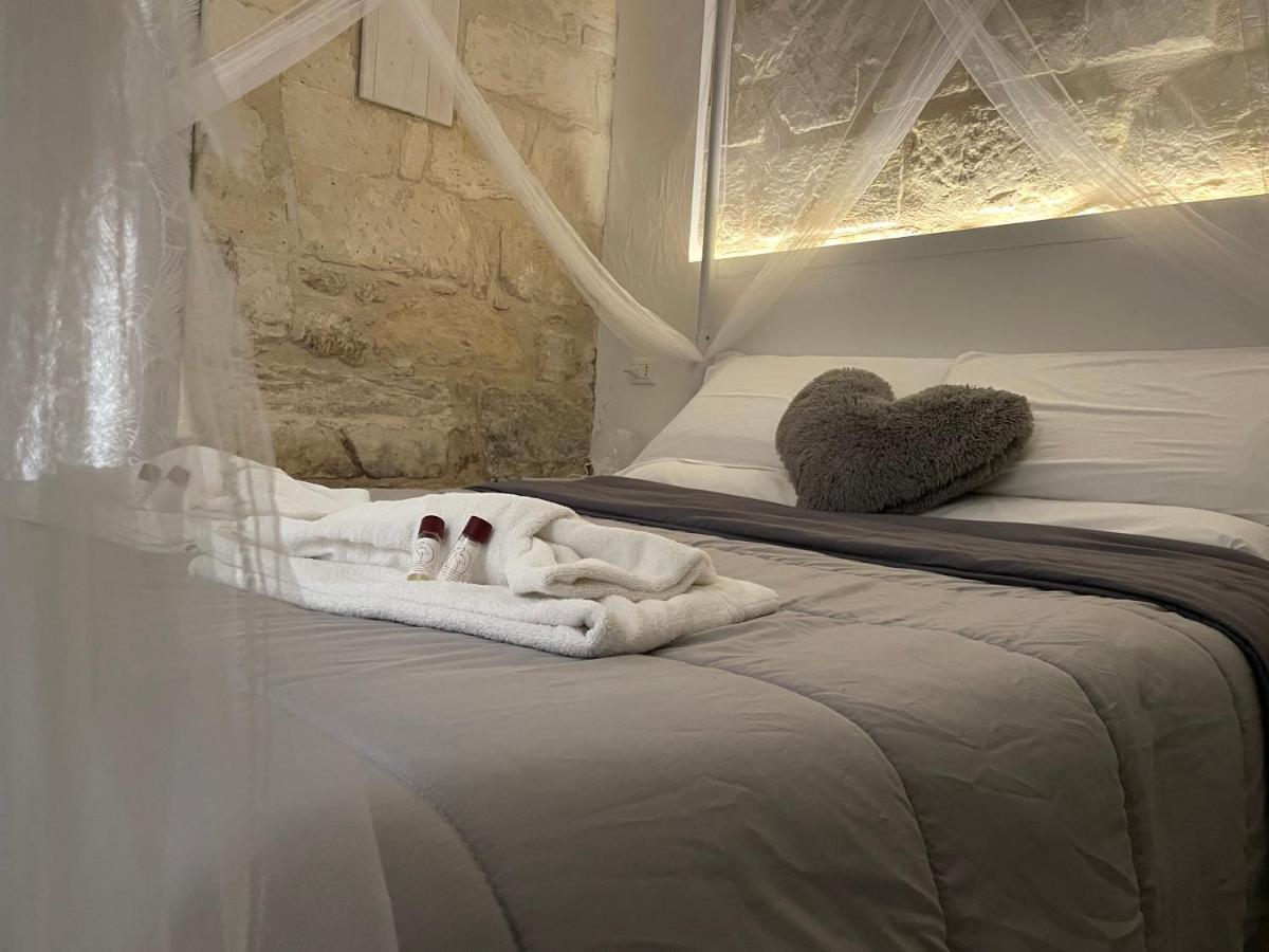 Queen Room Spa Bath