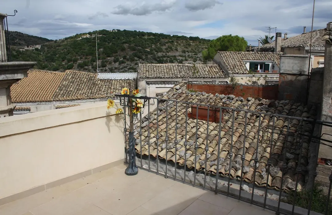 La Corte Di Ibla-1