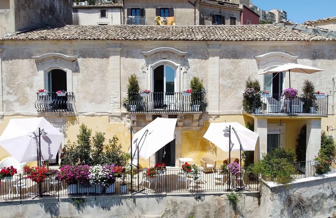 Terra Del Sole Ibla - Panoramic B&B-1