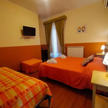 Bed & Breakfast Hostel H24-3